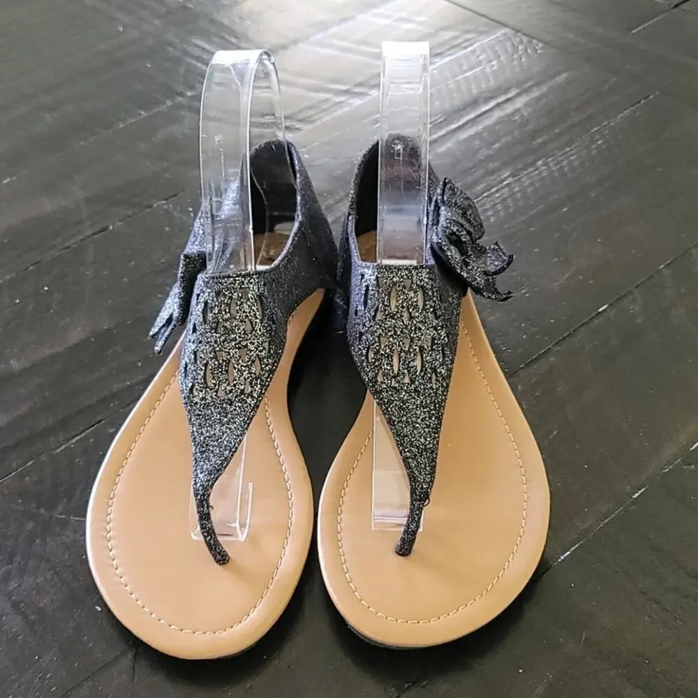 NEW - SARAH JAYNE Sandals Metallic Flats Boho Cut Outs Size 6 Black & Silver